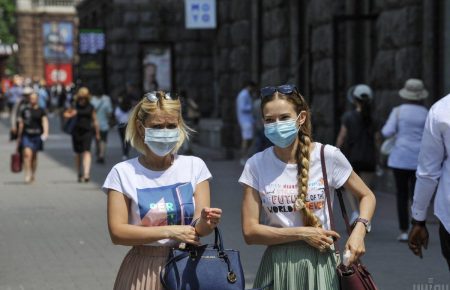 В Україні за добу виявили 1967 випадків коронавірусу — найбільше від початку пандемії