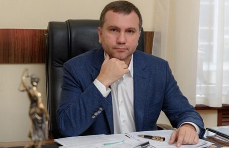 Судді Окружного адмінсуду Києва, яких НАБУ оголосило в розшук, намагаються виграти час — Савін