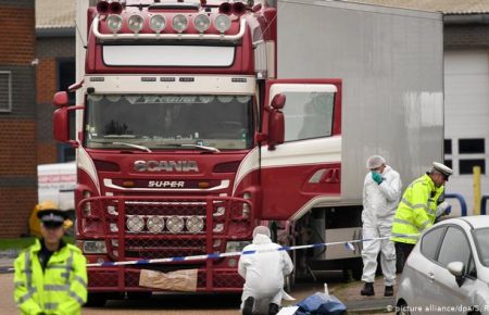 Перевізник визнав провину у загибелі 39 мігрантів у вантажівці біля Лондона