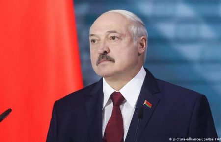 Лукашенко закликав силовиків «не бити людей, коли ті вже впали»
