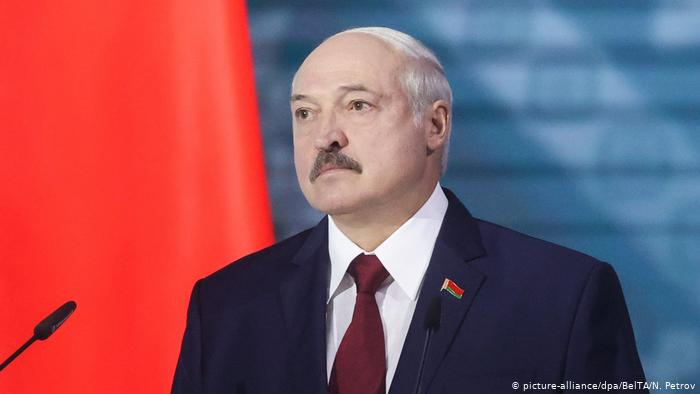 Лукашенко закликав силовиків «не бити людей, коли ті вже впали»