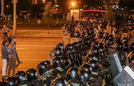 Акции протеста в Беларуси: пострадали 39 правоохранителей и более 50 гражданских лиц