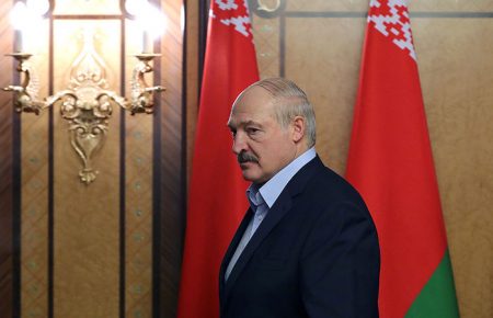 Лукашенко через масові протести скликав засідання Ради безпеки