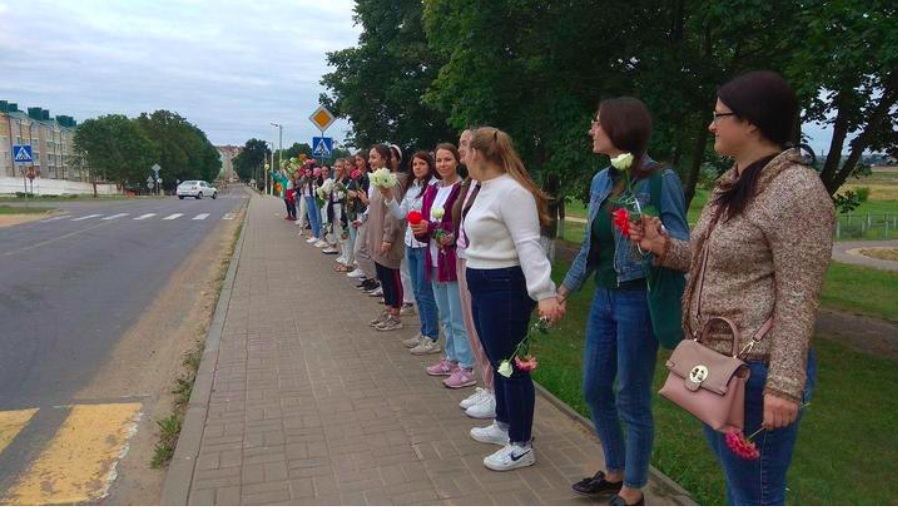 По всій Білорусі протестувальники зупинили рух на дорогах