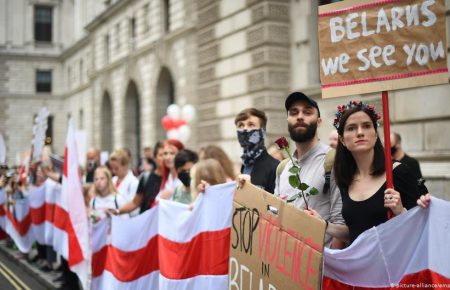 Акції солідарності з Білоруссю відбулися у Лондоні та Берліні (фото)