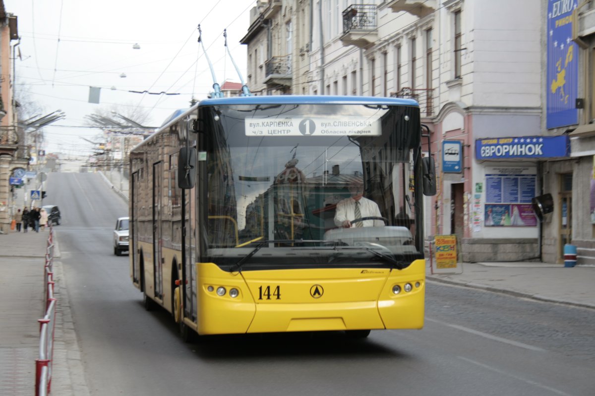 У Тернополі працюватимуть додаткові тролейбуси для школярів