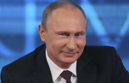 Путін заявив, що в Росії зареєстрували першу в світі вакцину від коронавірусу