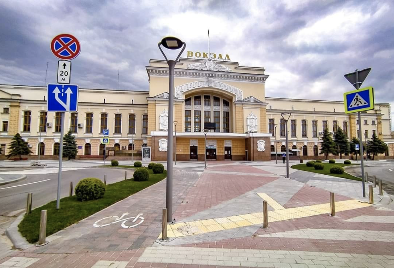 С сегодняшнего дня Укрзализныця отменяет остановки ряда поездов в Луцке и Тернополе из-за карантина