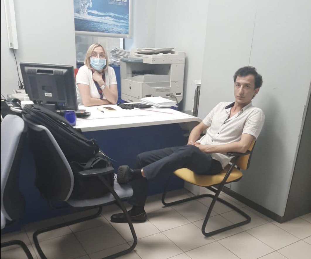 Мужчина, который угрожает терактом в отделении банка, по предварительной информации, гражданин Узбекистана — Геращенко