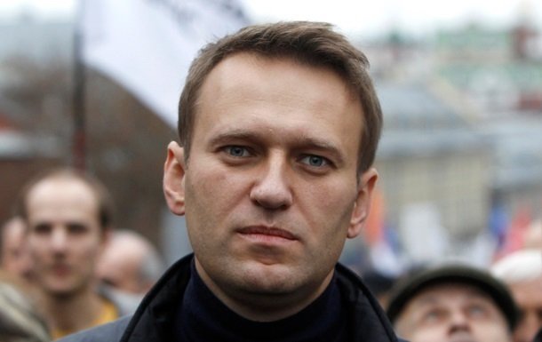 Макрон і Меркель готові надати необхідну допомогу Навальному і його сім'ї