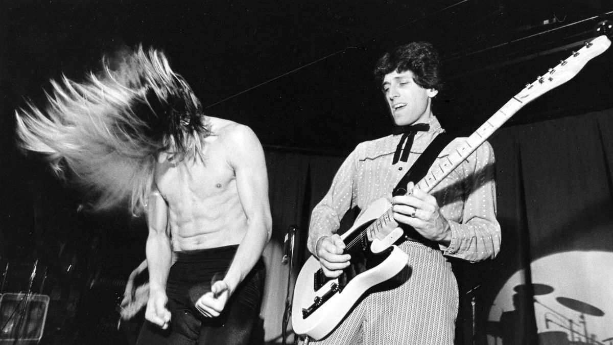 Помер Джек Шерман — ексгітарист групи Red Hot Chili Peppers
