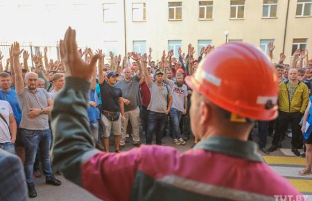 У Білорусі страйкують підприємства, шахтарі та працівники телерадіокомпанії