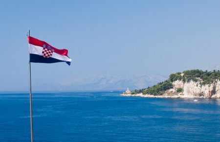 Хорватія продовжила обмеження на в'їзд іноземців до 15 серпня