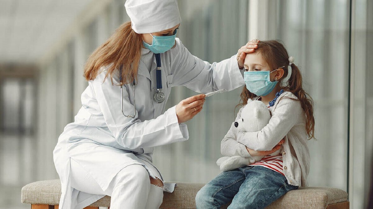 В Україні за добу діагностували 2 096 випадків коронавірусу