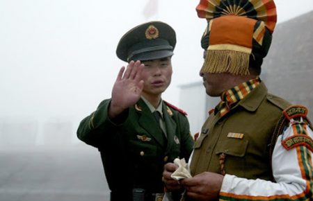 Індія та Китай на кордоні у районі Ладакх проводять переговори