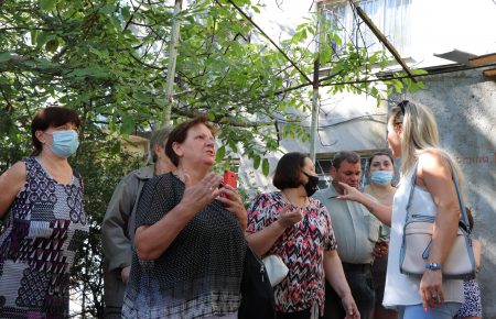 В Одесі переселенці, які живуть у соціальному центрі, заявили про спробу їх виселити