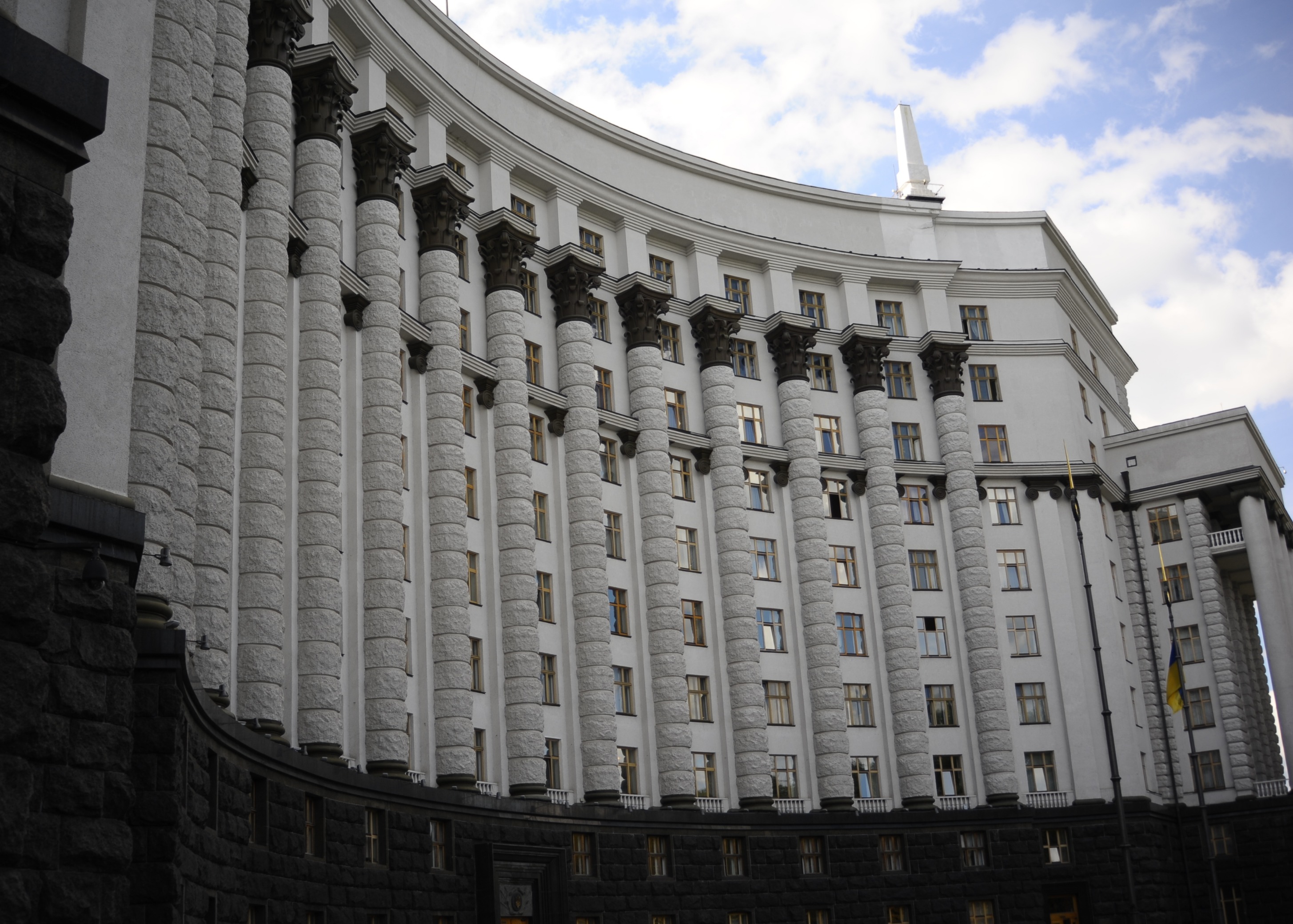 Кабмін вирішив припинити угоду між урядами України та Росії про взаємне заснування торгових представництв
