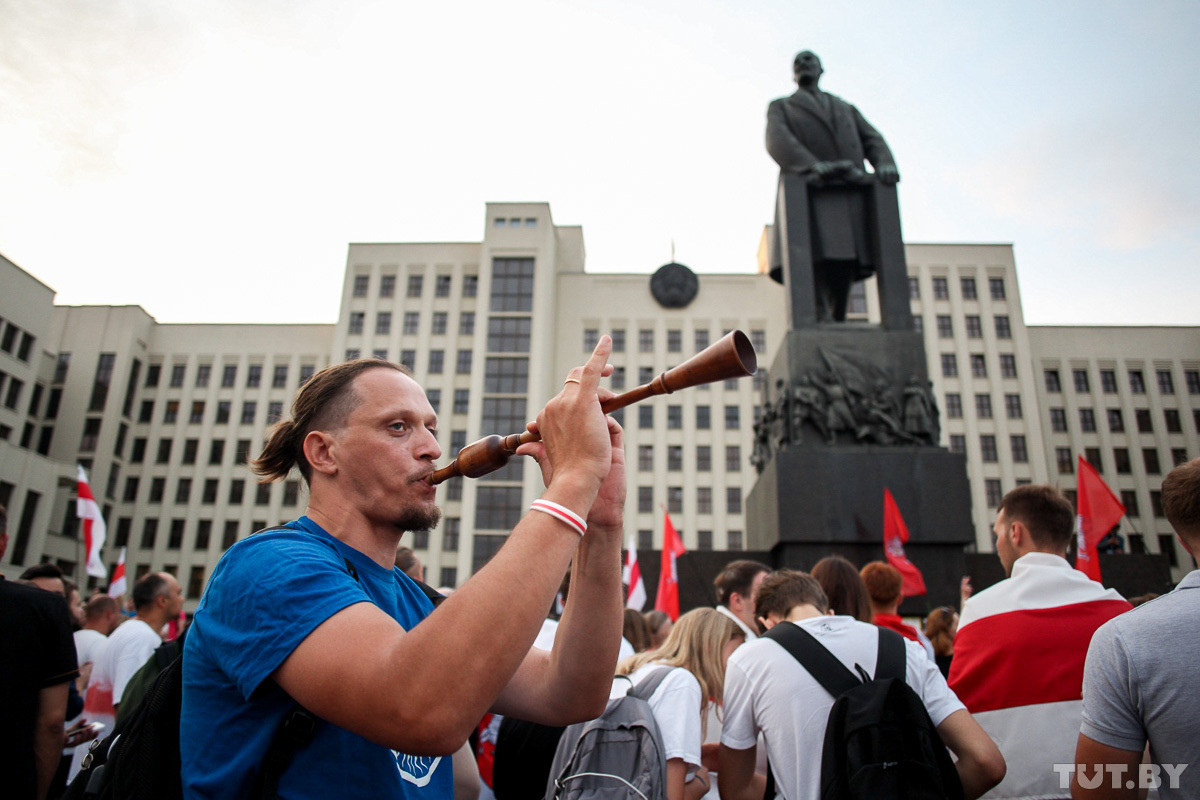 Активісти оприлюднили звіт про вибори в Білорусі: результати відрізняються від офіційних