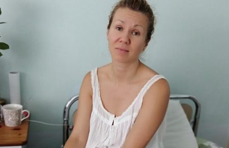 История стоматолога из Бреста, которая с балкона попросила силовиков не бить девушку и получила пулю в живот