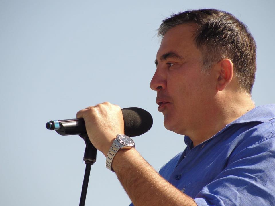 Грузинская оппозиция выдвинула Саакашвили кандидатом на пост премьер-министра 