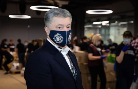 Порошенко та Рудик захворіли на коронавірус, партії в регіонах вносять до списків чужих депутатів