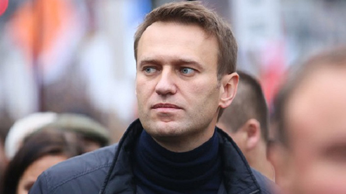 Олексія Навального відключили від апарату ШВЛ
