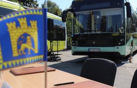 У Львові вирішили попрощатися з маршрутками, за кілька років у місті курсуватимуть тільки електробуси