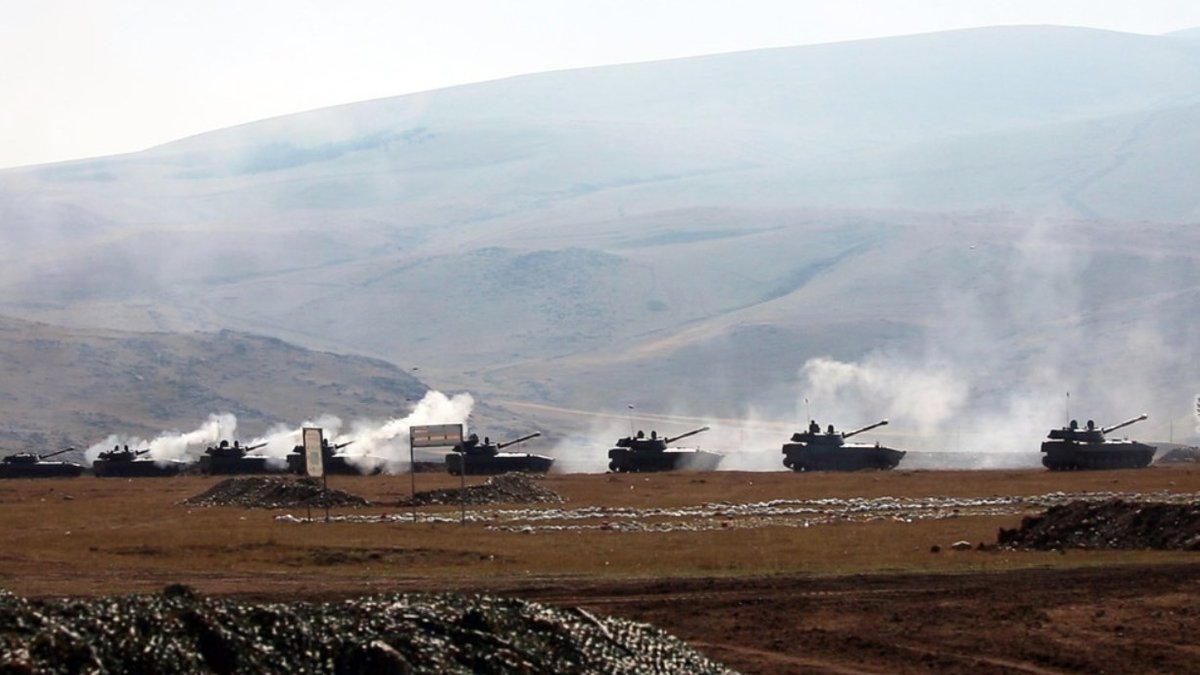 Конфликт в Нагорном Карабахе некорректно сравнивать с войной на Донбассе — Эйгельсон