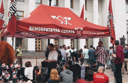 «Демократична сокира» подає до суду через недопуск на вибори в Київраду