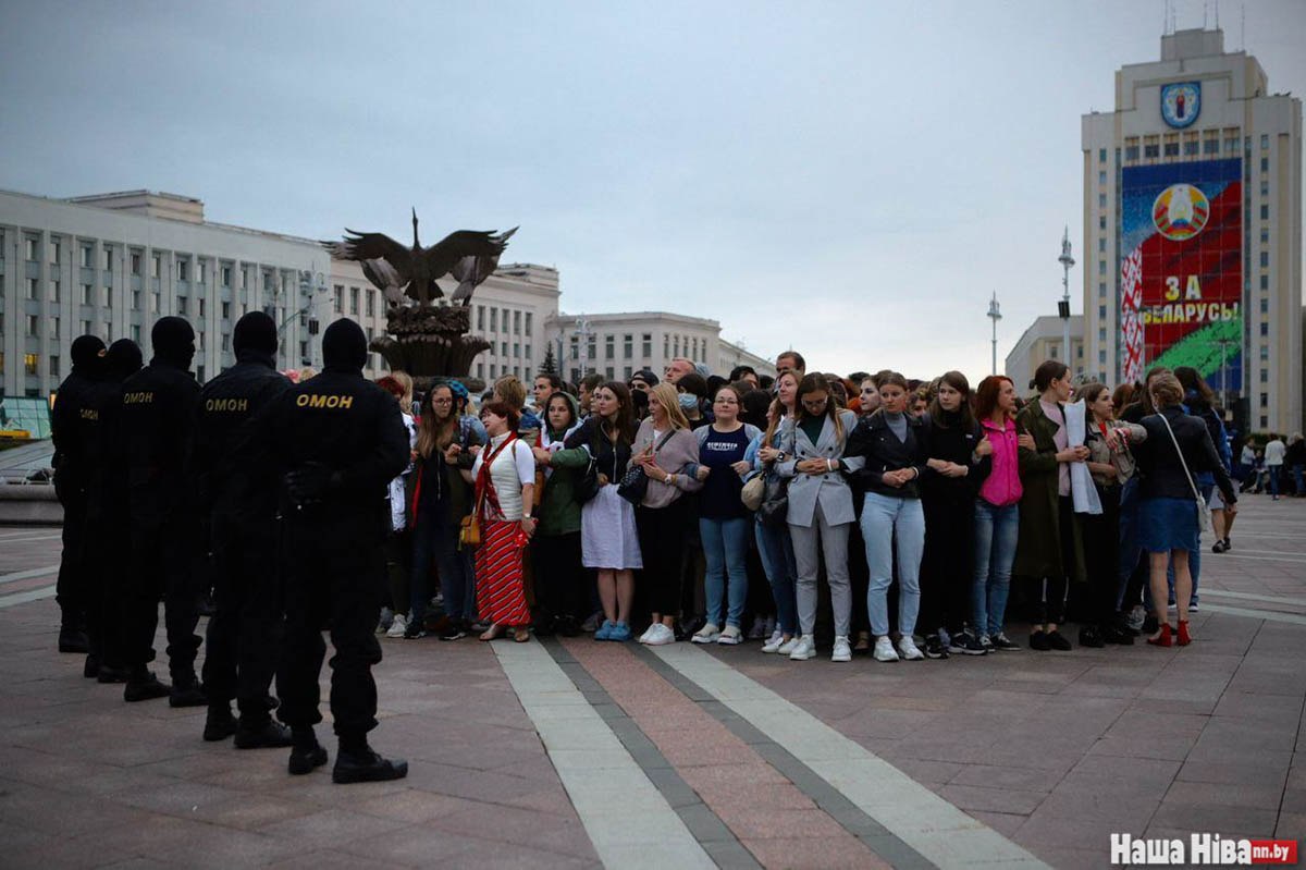 Протестувальники в Білорусі почали використовувати нову тактику проти силовиків