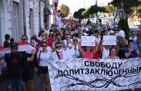 Марш єдності у Білорусі: силовики перекрили центр Мінська (ВІДЕО)