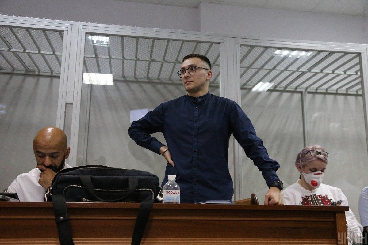 Суд удовлетворил ходатайство адвокатов Стерненко об отводе коллегии судей