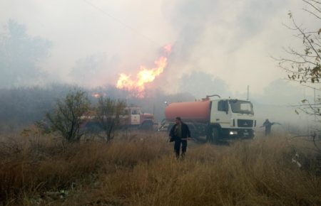 Офіційної версії причин пожеж на Луганщині поки що немає — поліція