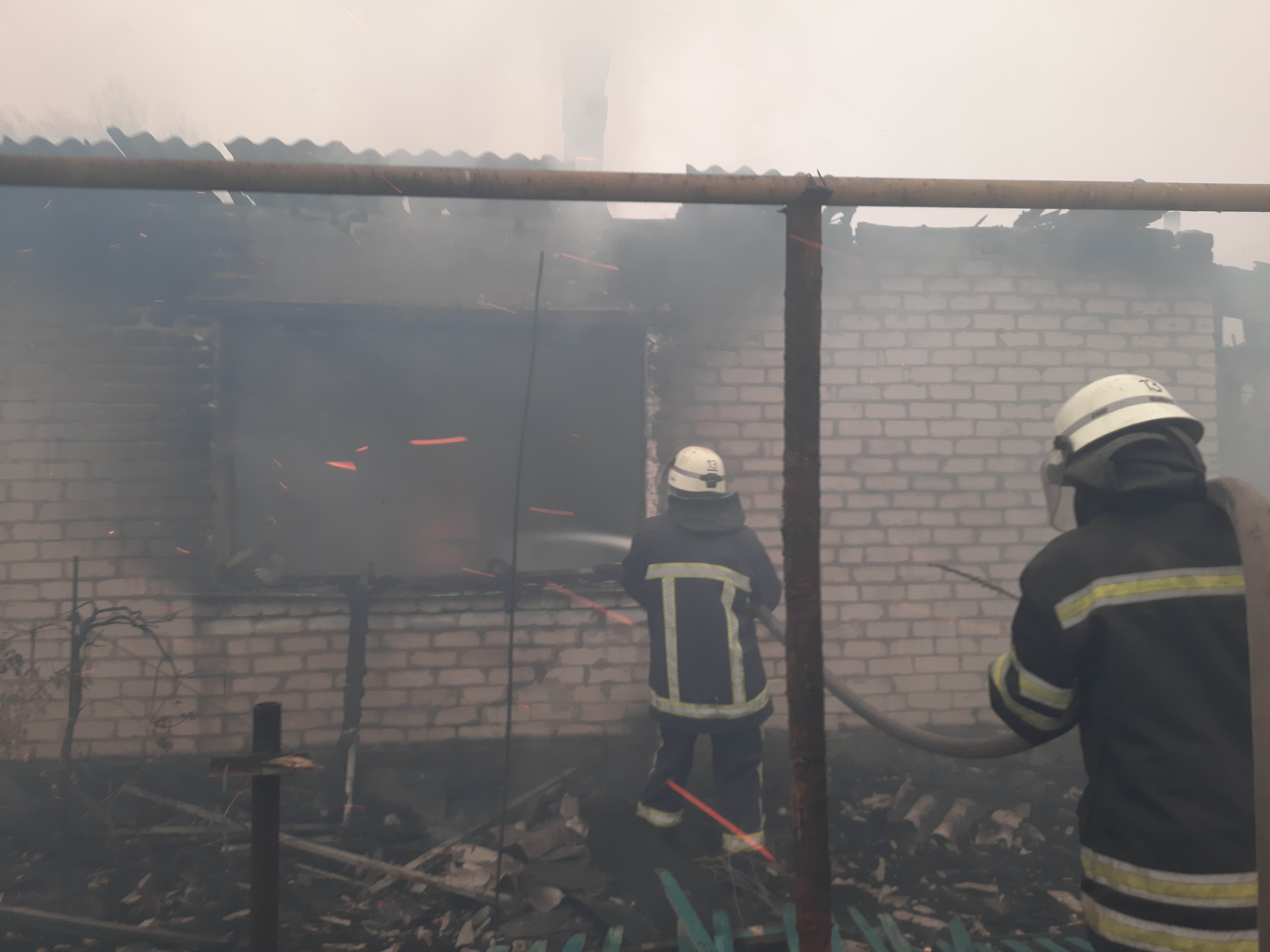 Евгений Каплин: В результате пожаров на Луганщине повреждены или сгорели более 350 домов