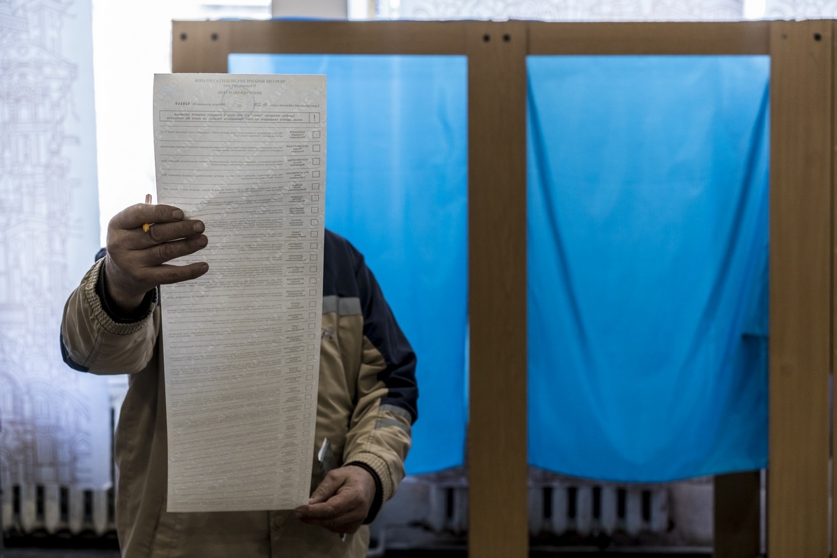 «Ми ще довго визначатимемо результати виборів» — у КВУ повідомляють про помилки в бюлетенях