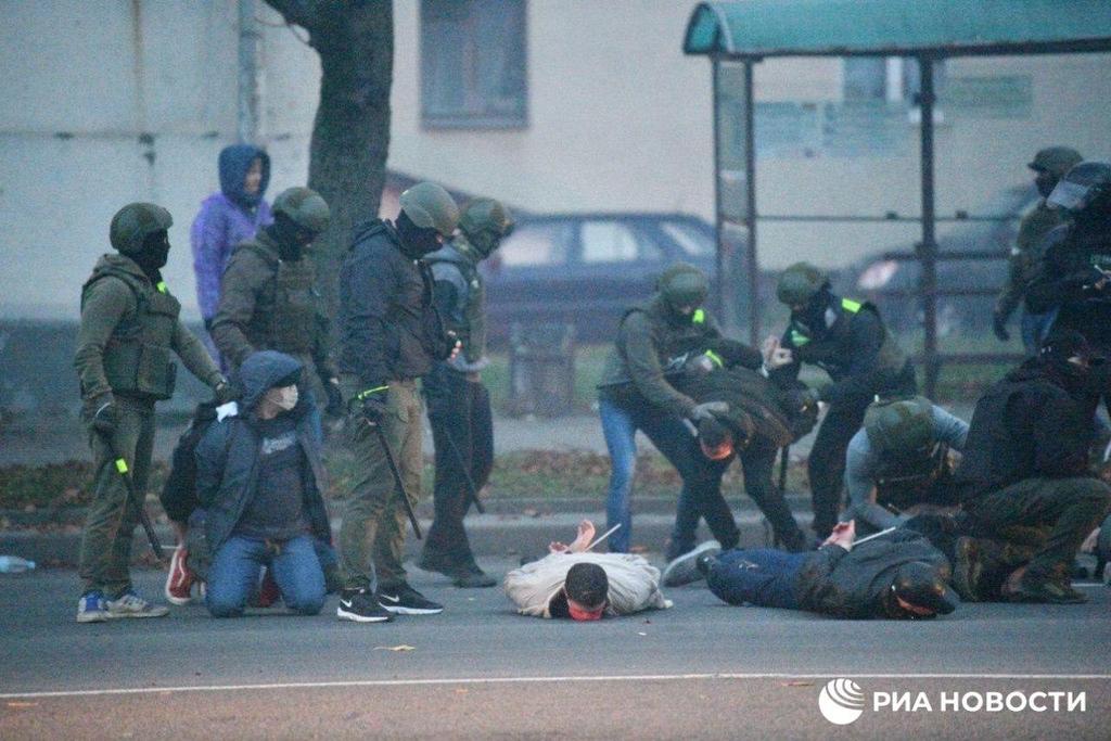 «Лукашенко знает только язык силы и страха» — разгон протестующих и задержания в Беларуси