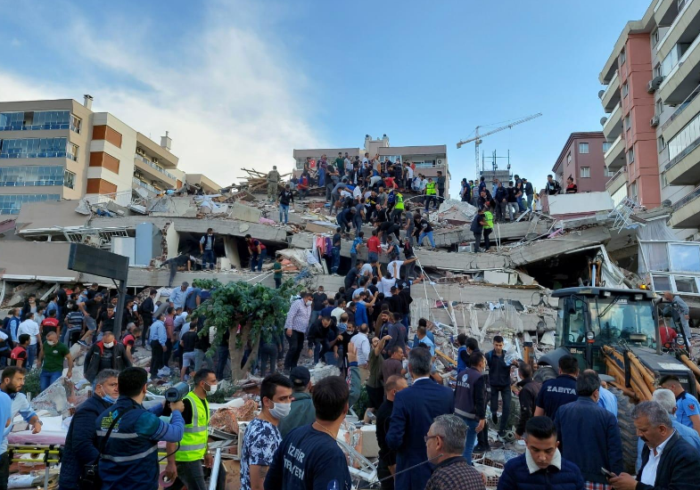 Землетрус у Туреччині: 12 загиблих, понад 400 постраждалих