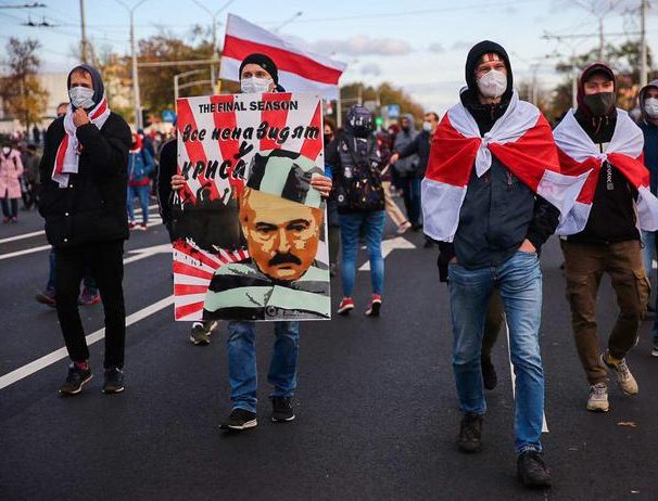 У Білорусі затримали щонайменше 97 людей під час протестів — правозахисники