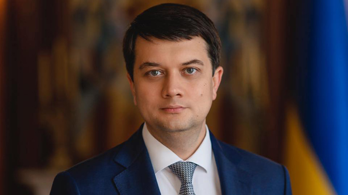 Разумков проголосовал, но не принимал участие в опросе Зеленского 