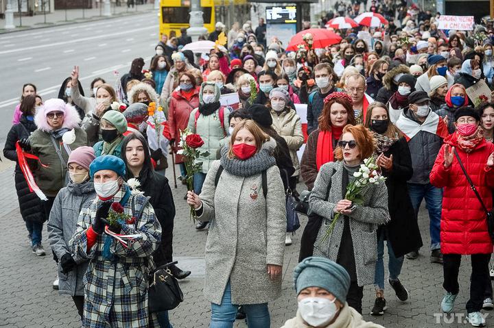У Мінську на марші жінок почалися затримання