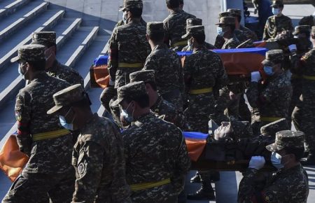 У Вірменії заявляють, що у боях за Карабах загинули понад 2300 військових