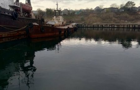 Підтоплення буксиру та розлив нафти у Чорному морі: в Адміністрації морських портів спростували інформацію