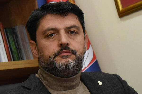 Посла Сербії у Чорногорії оголосили персоною нон-грата