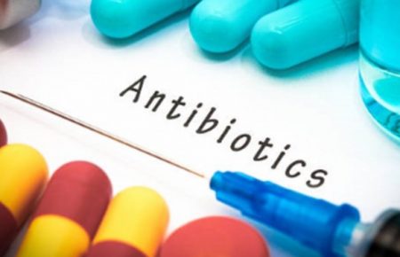 COVID-19 — вірусна хвороба, антибіотики не є профілактикою розвитку ускладнень — інфекціоністка