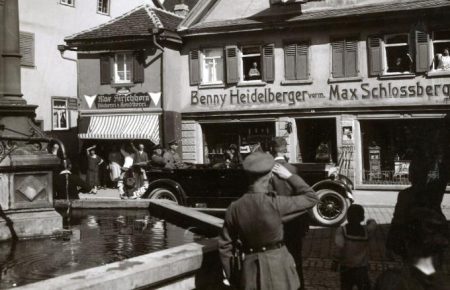 Німець розшукав єврейську родину й вибачився за те, що його дідусь викупив їхній магазин