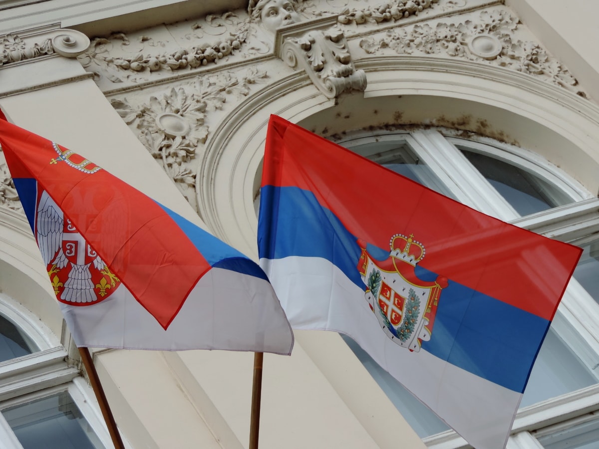 Сербія відкликала рішення про висилку посла Чорногорії
