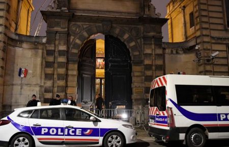У Франції хлопця засудили до 1,5 років в'язниці: він погрожував вбити вчителя так само, як раніше вбили історика Семюеля Паті