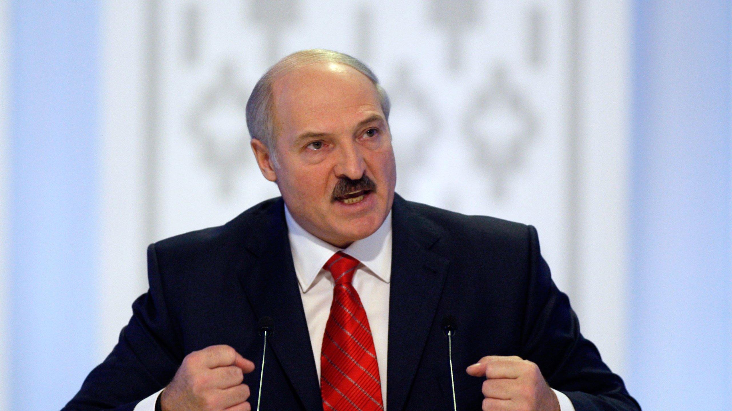 Лукашенко заявив про «наявність центру американських спецслужб у Києві»