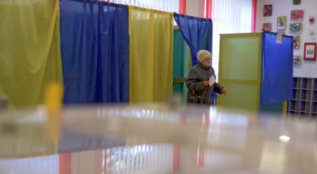 Другий тур виборів у Чернівцях: станом на 12:00 явка виборців склала 6,5% — ОПОРА