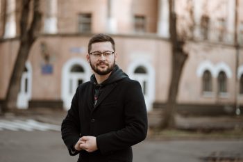 Зараз я називаю себе фултайм-ютубером, бо сміливо відмовляюсь від іншої роботи — «Клятий раціоналіст» Артем Албул Зараз я називаю себе фултайм-ютубером, бо сміливо відмовляюсь від іншої роботи — «Клятий раціоналіст» Артем Албул